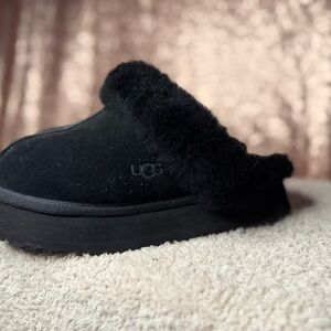 UGG Classic Black Fuzzy Slippers